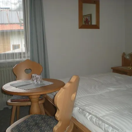 Haus Pircher Bed & Breakfast *